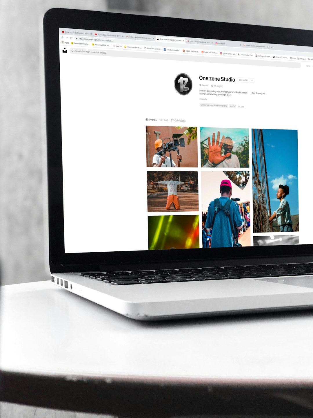 turned-on-macbook-pro-z6m2r2jrd4u